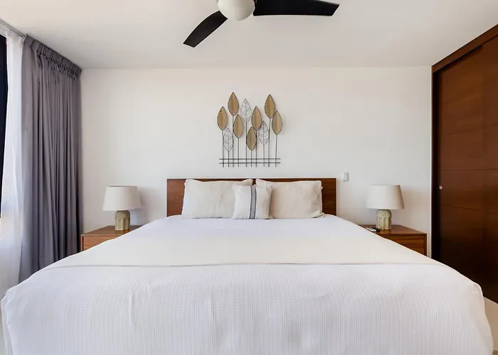 Spectacular View 2Br Apartment - Rooftop Pool